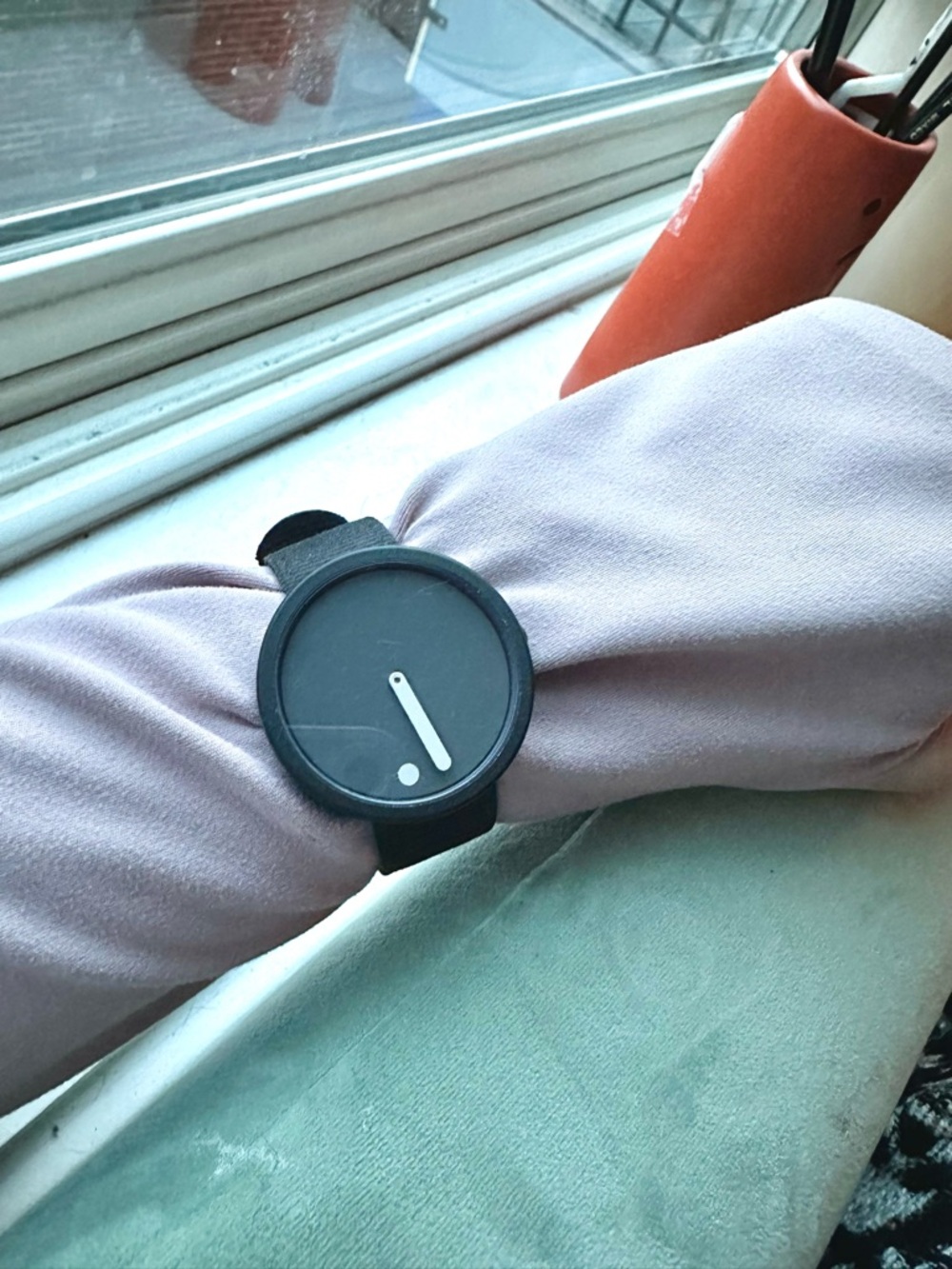 Modern Minimal Black Women's Analog Watch